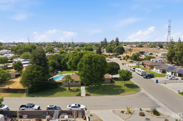 11600 Whippoorwill Lane, Bakersfield, CA 93312