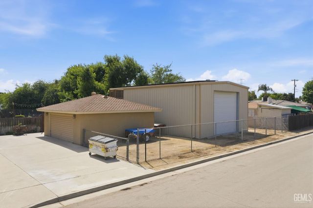 11600 Whippoorwill Lane, Bakersfield, CA 93312