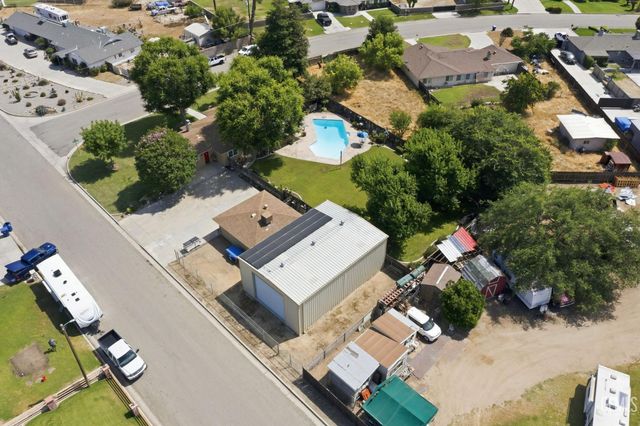 11600 Whippoorwill Lane, Bakersfield, CA 93312