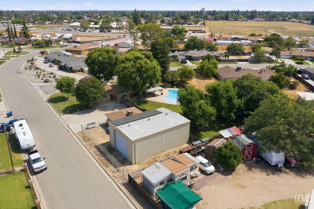 11600 Whippoorwill Lane, Bakersfield, CA 93312