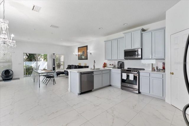 4445 AMBERLY OAKS COURT, Tampa, FL 33614