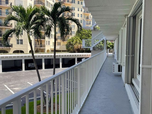 3500 S OCEAN Boulevard 211, South Palm Beach, FL 33480