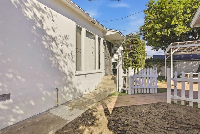 4636 40 Cherokee Ave, San Diego, CA 92116