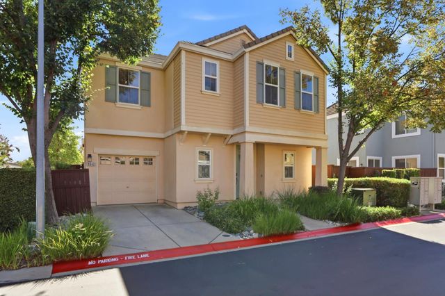 8843 Adur Rd, Elk Grove, CA 95624
