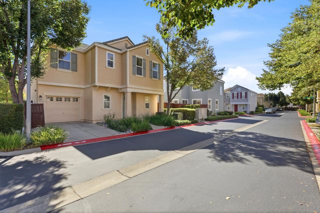 8843 Adur Rd, Elk Grove, CA 95624