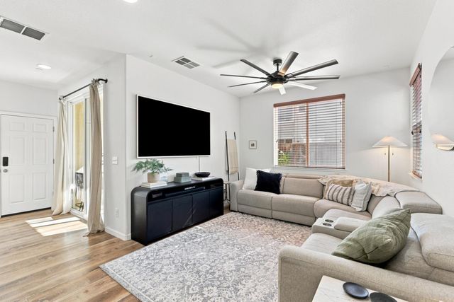 8843 Adur Rd, Elk Grove, CA 95624