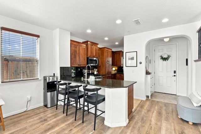 8843 Adur Rd, Elk Grove, CA 95624