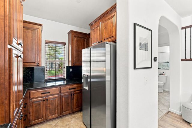 8843 Adur Rd, Elk Grove, CA 95624