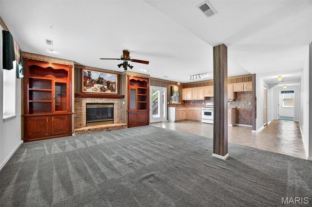 8 Meramec Shores Court, O'fallon, MO 63366
