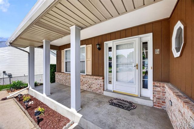 8 Meramec Shores Court, O'fallon, MO 63366