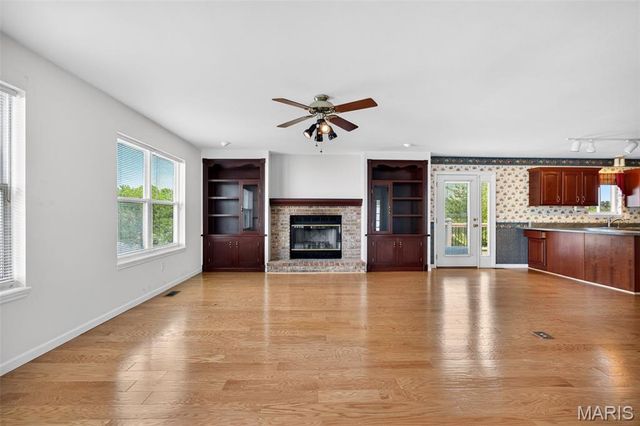 8 Meramec Shores Court, O'fallon, MO 63366