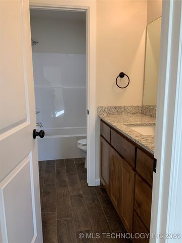 412 NW 7th Street, Wagoner, OK 74467