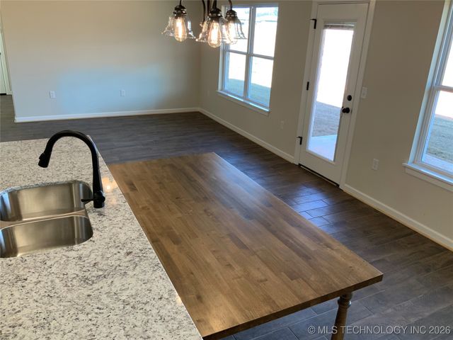 412 NW 7th Street, Wagoner, OK 74467