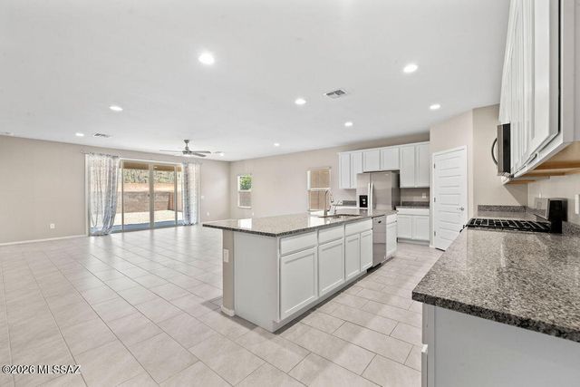 10188 N Desert Tea Drive, Marana, AZ 85653