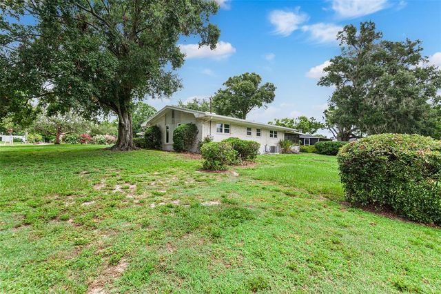 1900 MANOR CIRCLE SE, Winter Haven, FL 33880