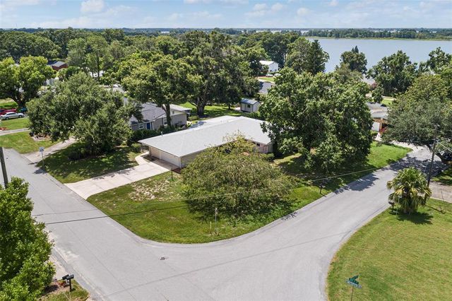 1900 MANOR CIRCLE SE, Winter Haven, FL 33880