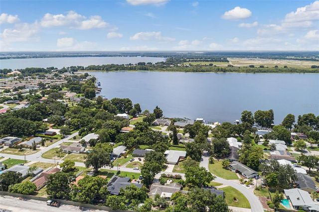 1900 MANOR CIRCLE SE, Winter Haven, FL 33880