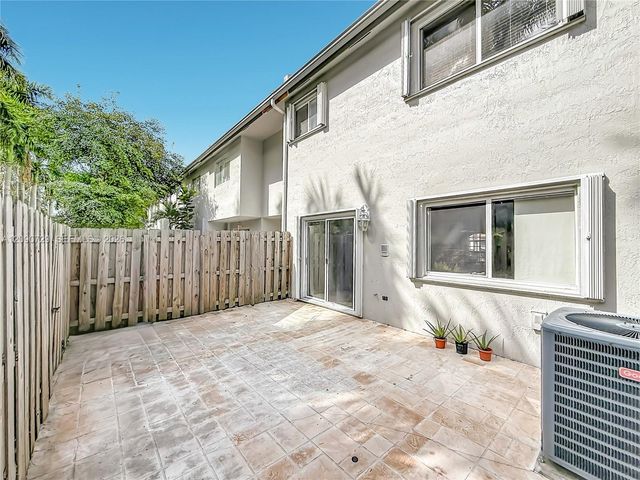 5073 NW 114th Court, Doral, FL 33178