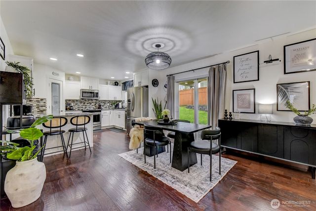 27844 72nd Avenue NW, Stanwood, WA 98292