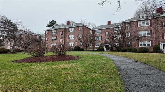 9 Dexter St 4, Malden, MA 02148