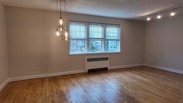 9 Dexter St 4, Malden, MA 02148