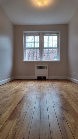 9 Dexter St 4, Malden, MA 02148