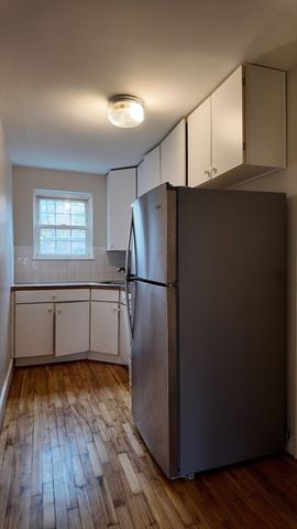 9 Dexter St 4, Malden, MA 02148