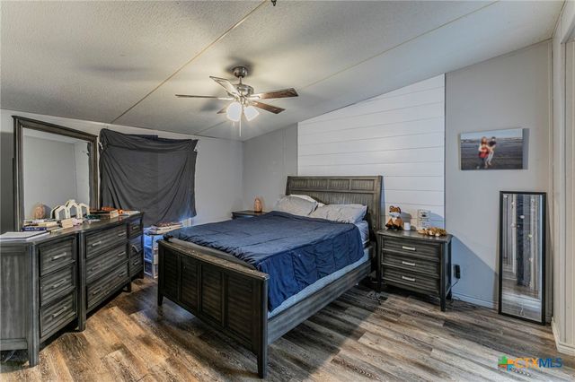 127 Hillside Drive, Troy, TX 76579