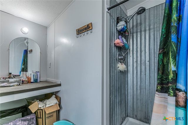 127 Hillside Drive, Troy, TX 76579