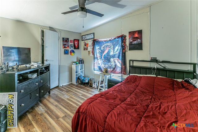 127 Hillside Drive, Troy, TX 76579