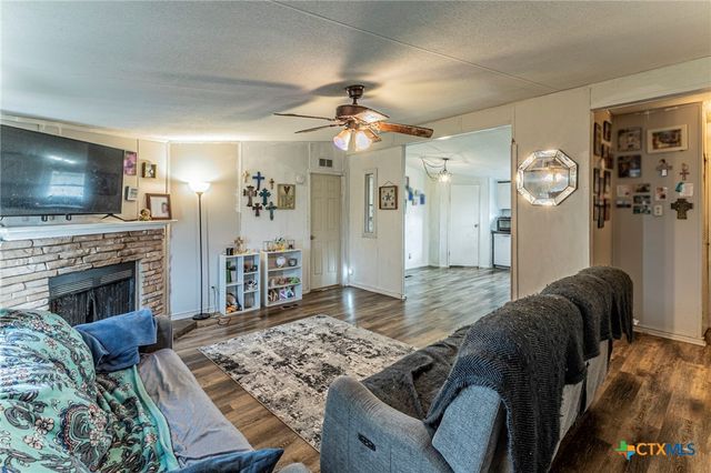 127 Hillside Drive, Troy, TX 76579