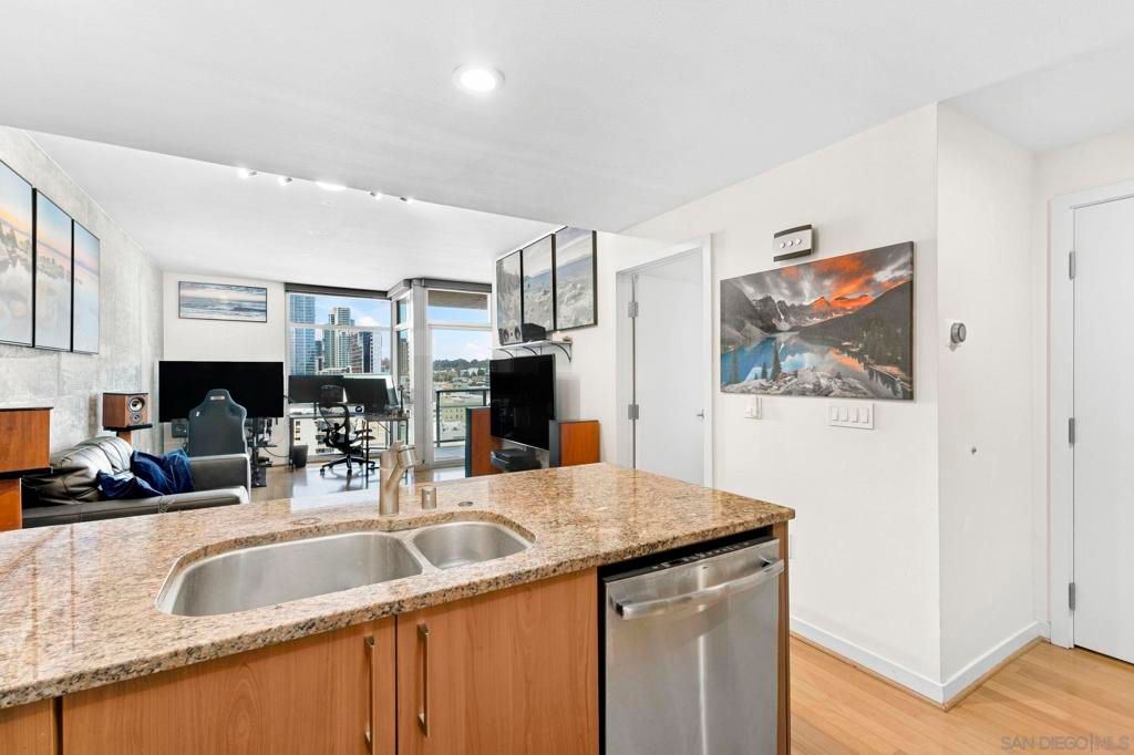 800 The Mark Lane 1202, San Diego, CA 92101 — photo 4