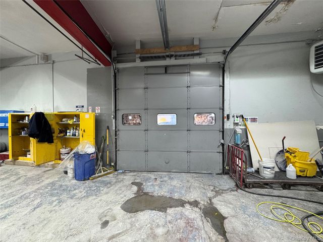 226-02 Jamaica Avenue, Floral Park, NY 11001