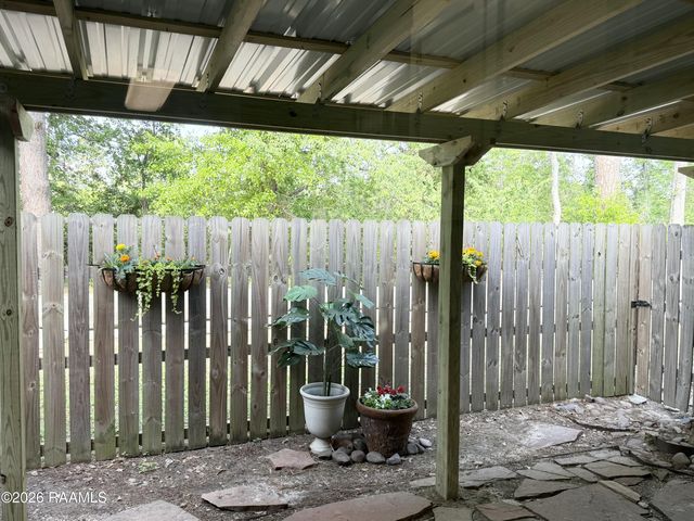 205 Long Plantation Boulevard Apt J, Lafayette, LA 70508