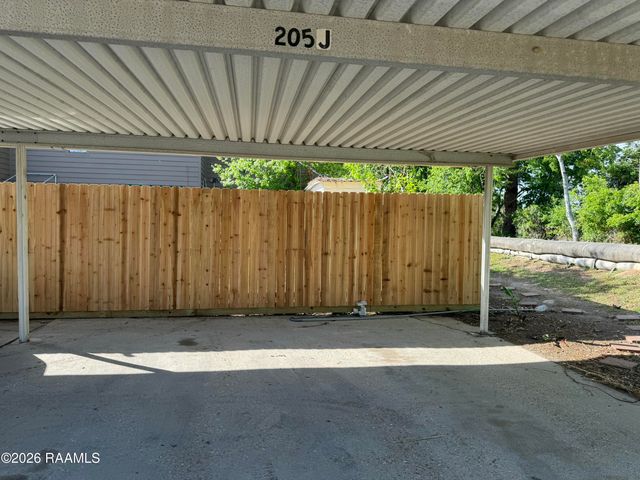 205 Long Plantation Boulevard Apt J, Lafayette, LA 70508