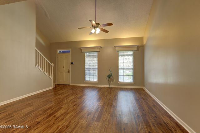 205 Long Plantation Boulevard Apt J, Lafayette, LA 70508