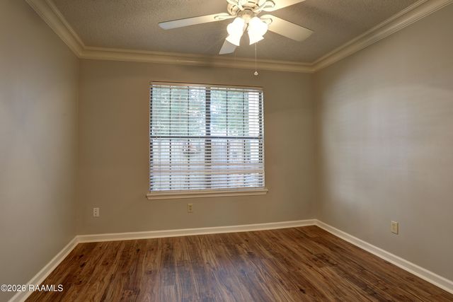 205 Long Plantation Boulevard Apt J, Lafayette, LA 70508