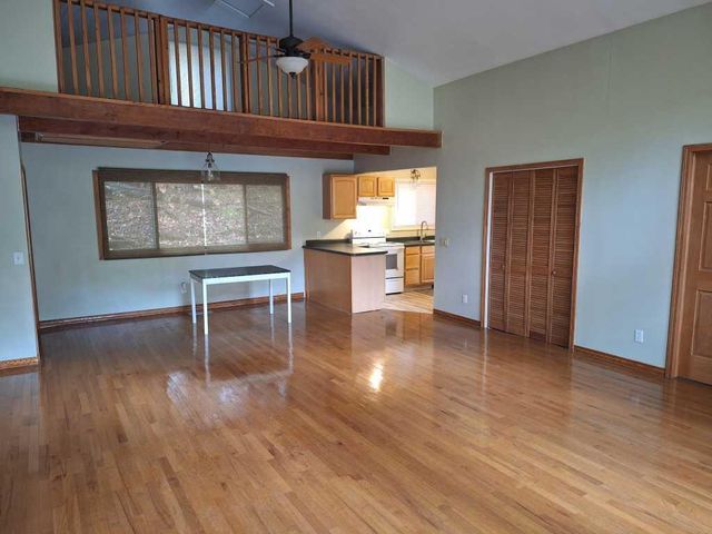 9550 Golf Port Drive #202, Stanwood, MI 49346