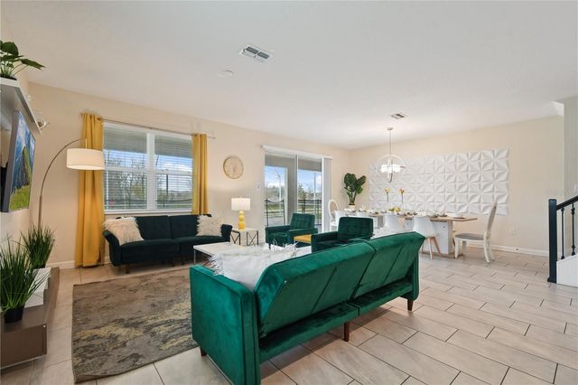 8834 CABOT CLIFFS DRIVE, Davenport, FL 33896