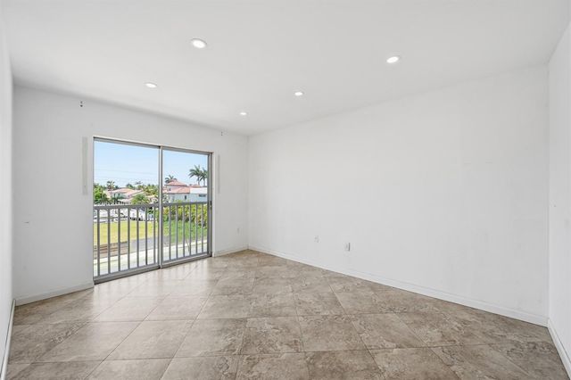 17051 NE 35th Avenue 307, North Miami Beach, FL 33160