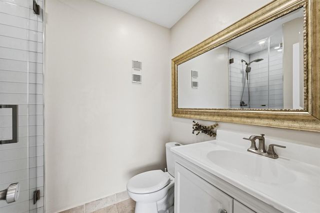 17051 NE 35th Avenue 307, North Miami Beach, FL 33160