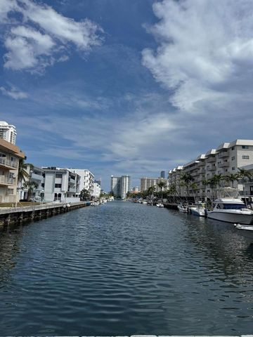 17051 NE 35th Avenue 307, North Miami Beach, FL 33160