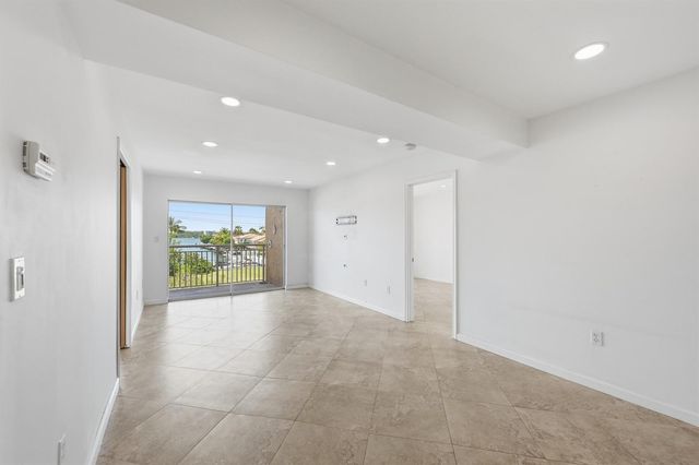 17051 NE 35th Avenue 307, North Miami Beach, FL 33160