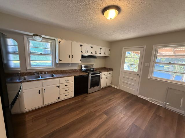 122 Rogers Street, Berea, KY 40403