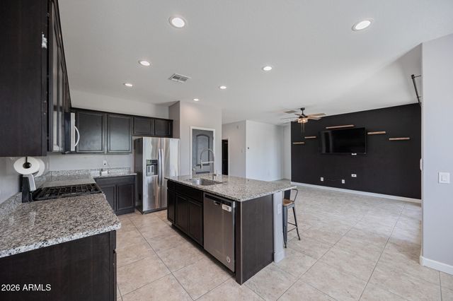 2315 N CAMDEN Drive, Florence, AZ 85132