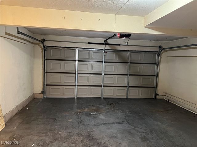 2679 Jacyra Avenue, Las Vegas, NV 89121