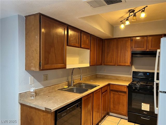 2679 Jacyra Avenue, Las Vegas, NV 89121