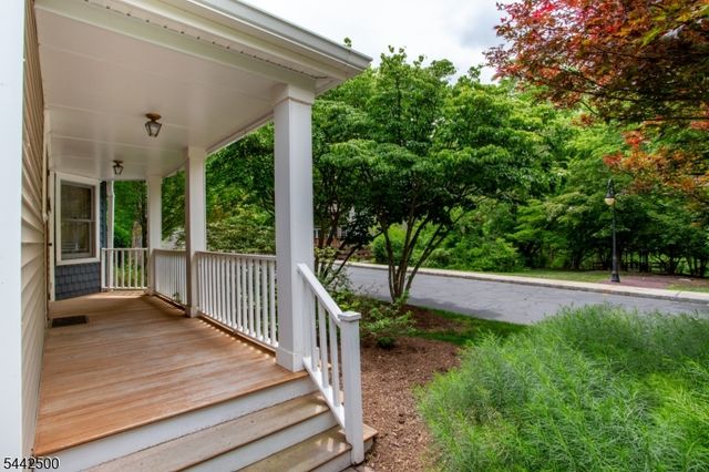 13 Rock Creek Woods, Lambertville City, NJ 08530