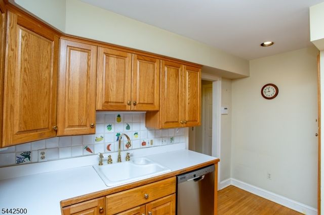 13 Rock Creek Woods, Lambertville City, NJ 08530