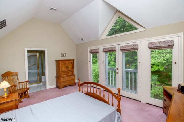 13 Rock Creek Woods, Lambertville City, NJ 08530